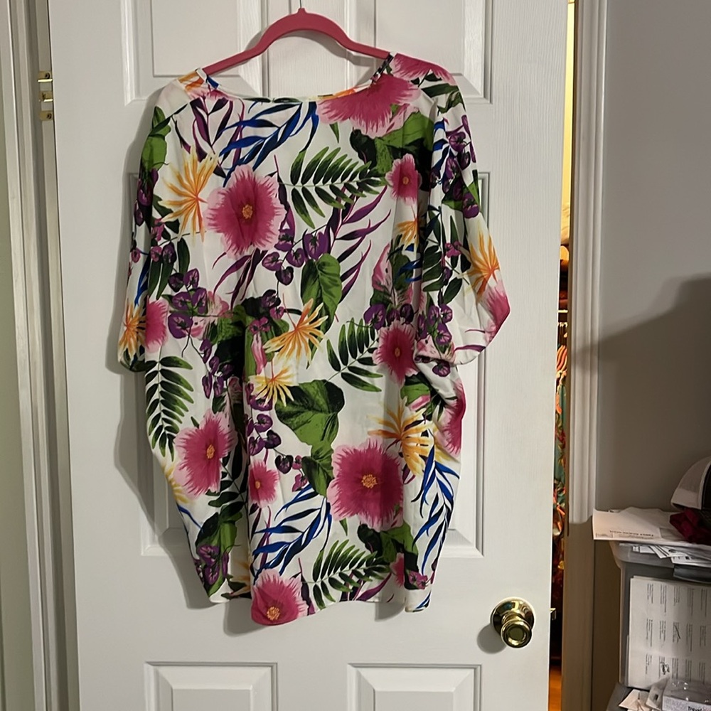 Multi color v neck tunic oversized - Picture 3 of 3